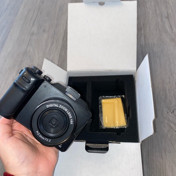 Camera - Picture 5 of 7